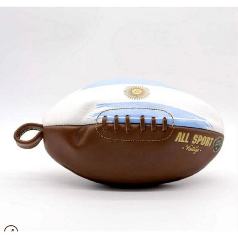 ALL SPORT VINTAGE - Trousse De Toilette Rugby - Marron Et Drapeau Argentin. 1 ALL SPORT VINTAGE - Trousse De Toilette Rugby - Marron Et Drapeau Argentin.
