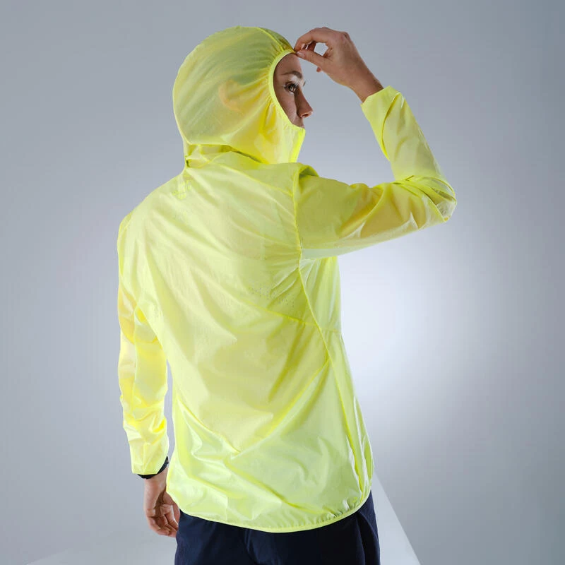 Quechua Veste Coupe Vent Ultra Légère De Randonnée Rapide Femme FH 500 Hélium Wind Jaune 5 Quechua Veste Coupe Vent Ultra Légère De Randonnée Rapide Femme FH 500 Hélium Wind Jaune – Image 5