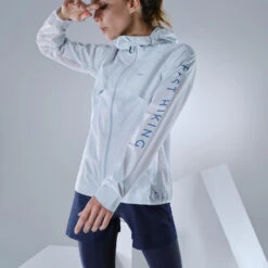 Quechua Veste Ultra Légère Hybride De Randonnée Rapide FH900 Femme Grise. 11 Quechua Veste Ultra Légère Hybride De Randonnée Rapide FH900 Femme Grise. -Plein Air Camping Magasin veste ultra legere hybride de randonnee rapide fh900 femme grise 4