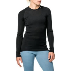 Woolpower Merino Base Layer Crewneck LITE - Noir 9 Woolpower Merino Base Layer Crewneck LITE - Noir -Plein Air Camping Magasin woolpower merino base layer crewneck lite noir 2